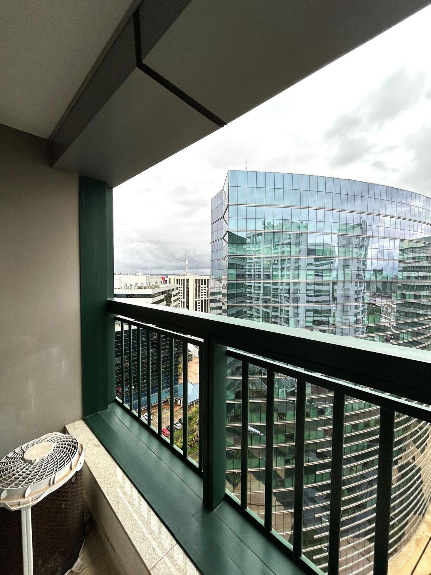 Apartamento F1522 Em - Asa Norte Brasilia